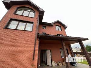 Коттедж 400м², 3-этажный, на длительный срок,
