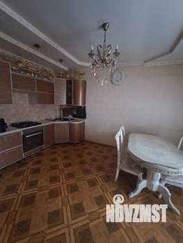 Дом 200м², 2-этажный, на длительный срок,