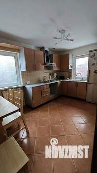 Дом 100м², 2-этажный, на длительный срок,