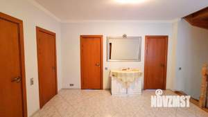 Дом 200м², 2-этажный, на длительный срок,