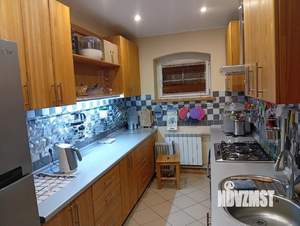 Коттедж 300м², 3-этажный, на длительный срок,