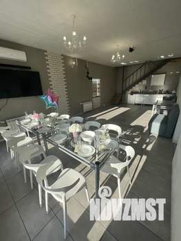 Дом 180м², 2-этажный, посуточно,