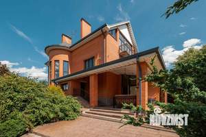 Дом 600м², 3-этажный, посуточно,