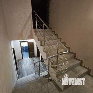 Дом 354м², 3-этажный, на длительный срок,