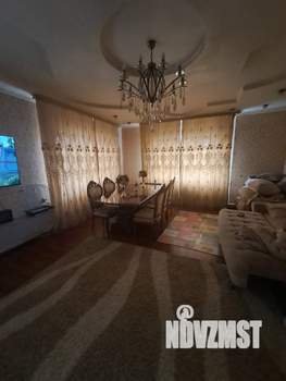 Дом 200м², 2-этажный, на длительный срок,