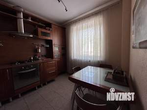 Таунхаус 178м², 3-этажный, на длительный срок,