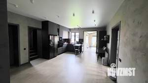 Коттедж 470м², 3-этажный, участок 10 сот.