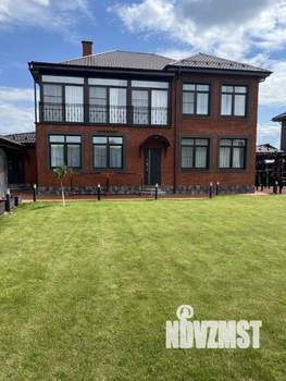 Коттедж 300м², 3-этажный, участок 10 сот.