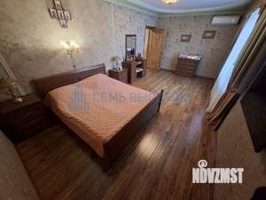 Дом 205м², 2-этажный, участок 7 сот.