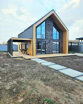 Дом 145м², 2-этажный, участок 8 сот.