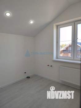 Дом 180м², 2-этажный, участок 6 сот.