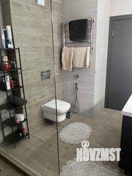 Коттедж 470м², 3-этажный, участок 10 сот.