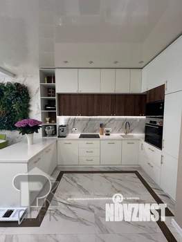 Таунхаус 220м², 3-этажный, участок 2 сот.