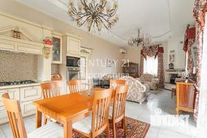 Дом 245м², 2-этажный, участок 13 сот.