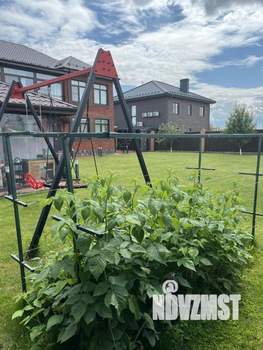 Коттедж 300м², 3-этажный, участок 10 сот.