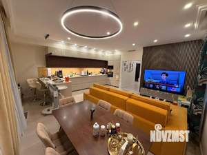 Таунхаус 212м², 3-этажный, участок 3 сот.