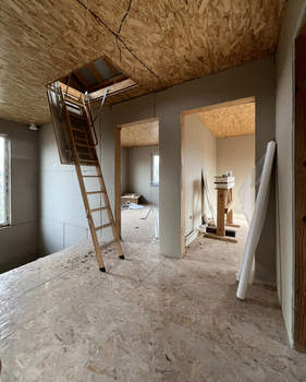 Дом 137м², 2-этажный, участок 9 сот.