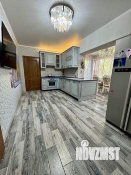 Дом 200м², 2-этажный, участок 10 сот.