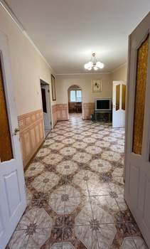 Дом 499м², 3-этажный, участок 12 сот.