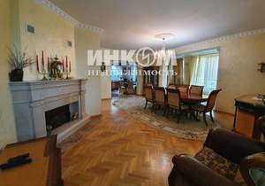 Дом 640м², 4-этажный, участок 50 сот.