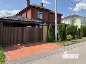 Коттедж 300м², 3-этажный, участок 10 сот.