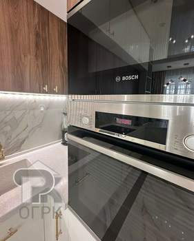 Дом 220м², 3-этажный, участок 2 сот.