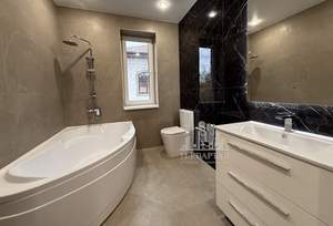 Дом 175м², 2-этажный, участок 5 сот.