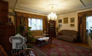 Дом 272м², 3-этажный, участок 8 сот.