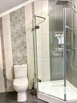 Таунхаус 180м², 3-этажный, участок 3 сот.