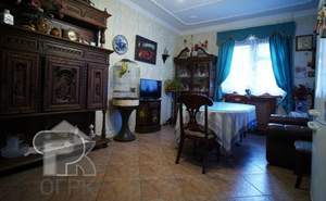 Дом 272м², 3-этажный, участок 8 сот.