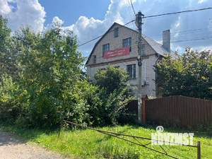 Дом 326м², 3-этажный, участок 13 сот.