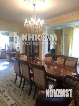 Дом 640м², 4-этажный, участок 50 сот.