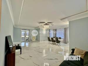 Дом 592м², 4-этажный, участок 15 сот.