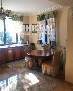 Дом 640м², 4-этажный, участок 50 сот.