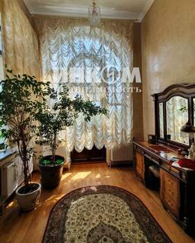 Дом 640м², 4-этажный, участок 50 сот.