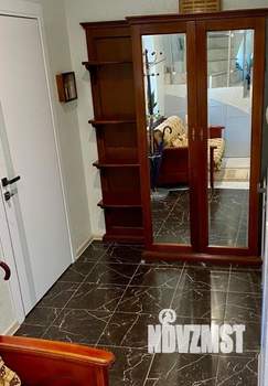 Таунхаус 180м², 3-этажный, участок 3 сот.