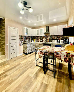 Дом 132м², 3-этажный, участок 6 сот.