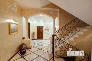 Дом 650м², 4-этажный, участок 20 сот.