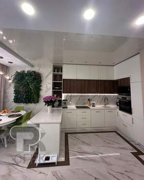 Дом 220м², 3-этажный, участок 2 сот.