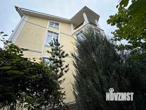 Коттедж 433м², 3-этажный, участок 9 сот.