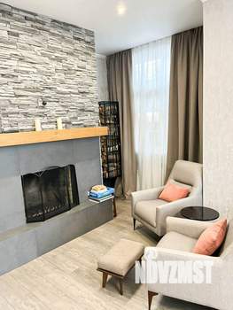 Дом 241м², 3-этажный, участок 10 сот.