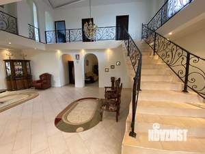 Коттедж 415м², 3-этажный, участок 8 сот.