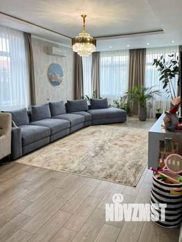 Дом 241м², 3-этажный, участок 10 сот.