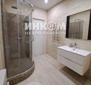 Дом 220м², 2-этажный, участок 4 сот.