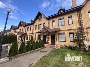 Таунхаус 193м², 2-этажный, участок 2 сот.