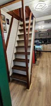 Дом 60м², 2-этажный, участок 6 сот.