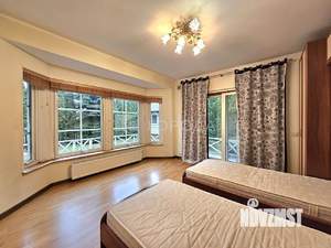 Дом 210м², 2-этажный, участок 14 сот.