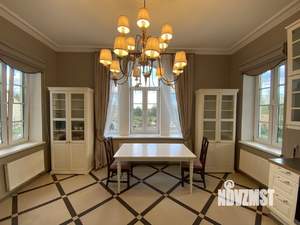 Дом 450м², 3-этажный, участок 8 сот.