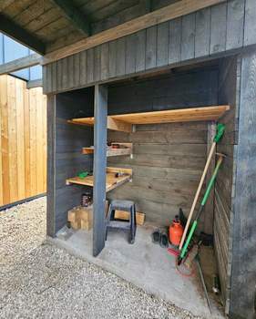 Дом 145м², 2-этажный, участок 8 сот.