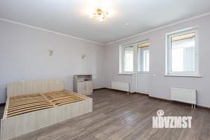 Дом 200м², 2-этажный, на длительный срок, 